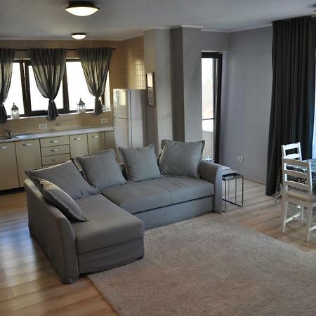 Sleep & Fly Apartment Otopeni Dış mekan fotoğraf