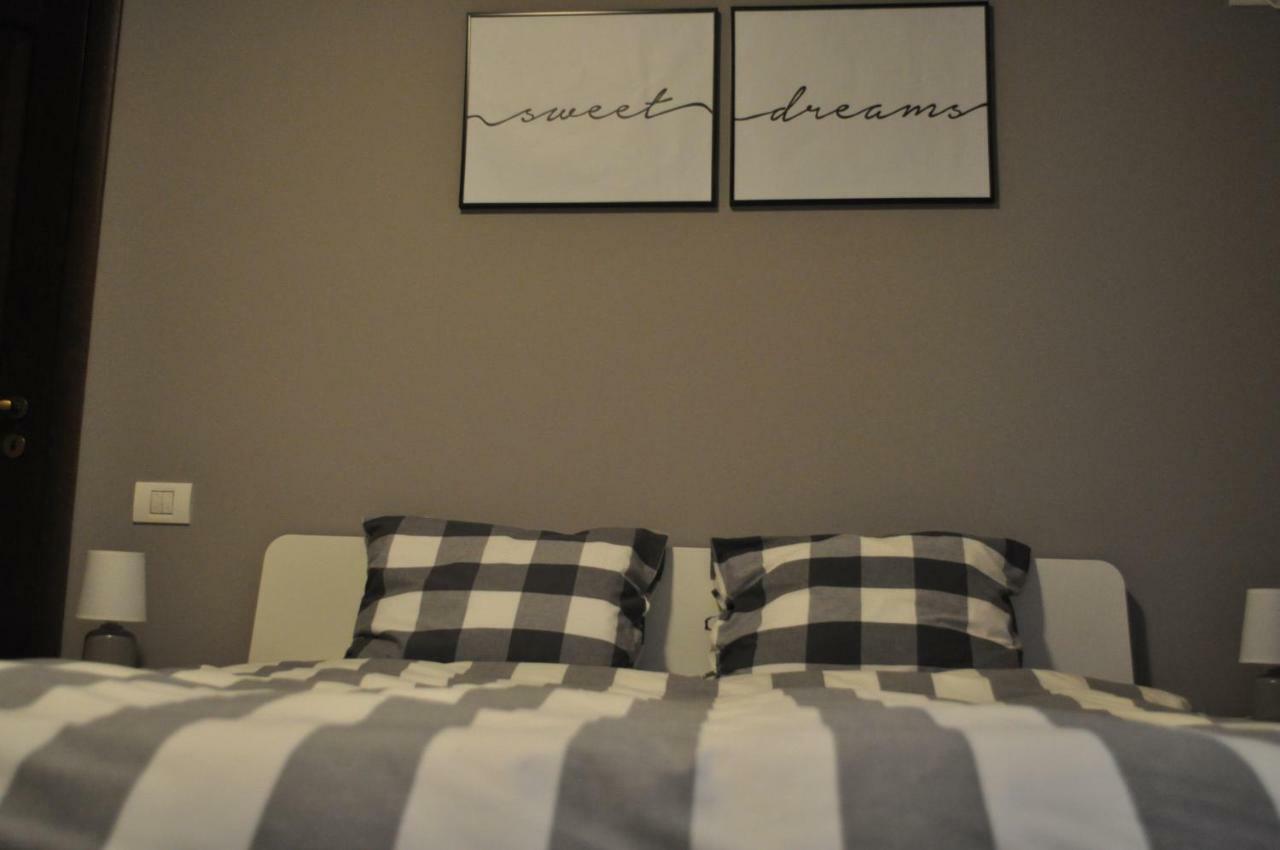 Sleep & Fly Apartment Otopeni Dış mekan fotoğraf