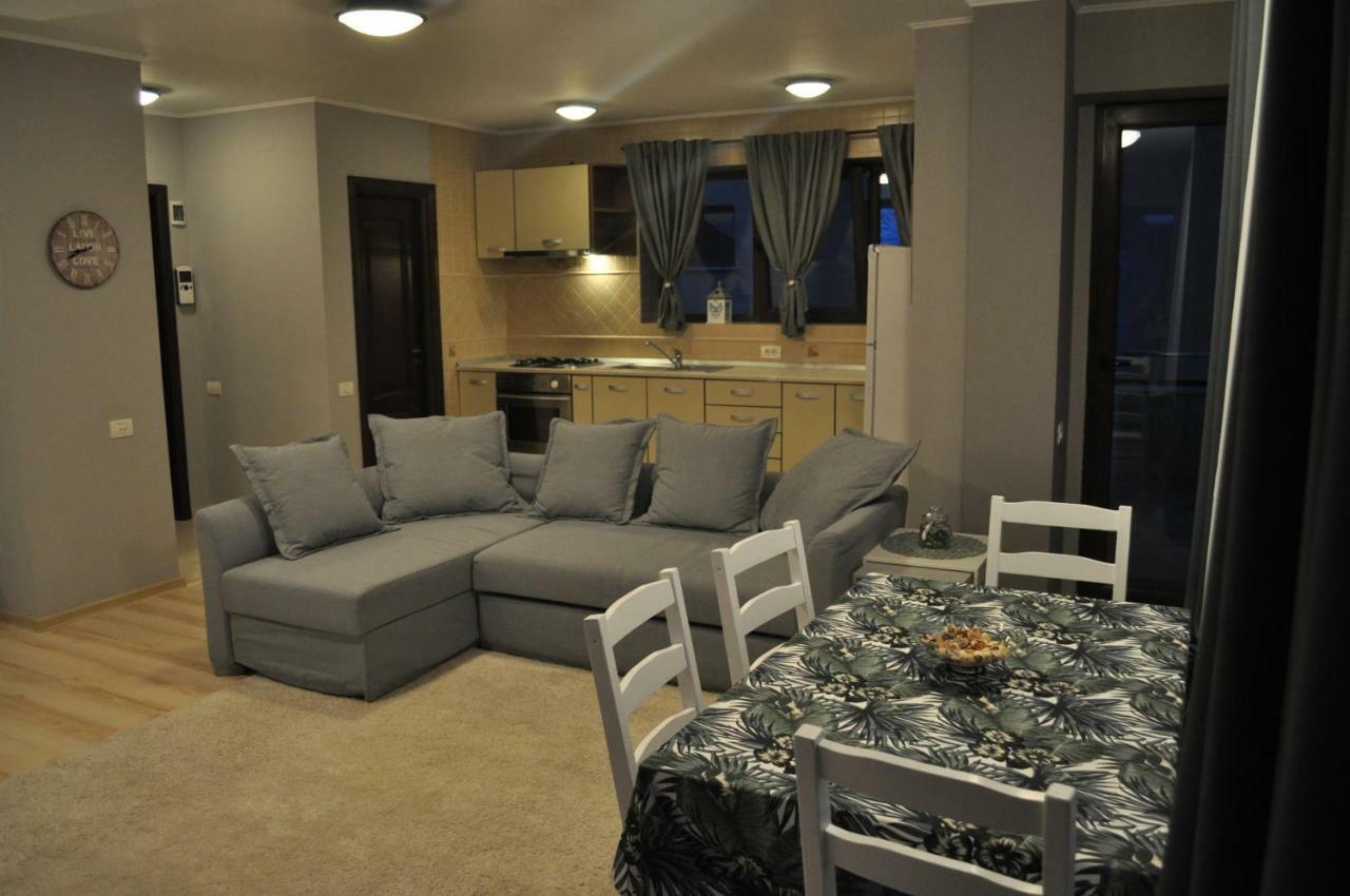 Sleep & Fly Apartment Otopeni Dış mekan fotoğraf